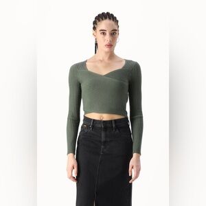 Abercrombie & Fitch Crop Top